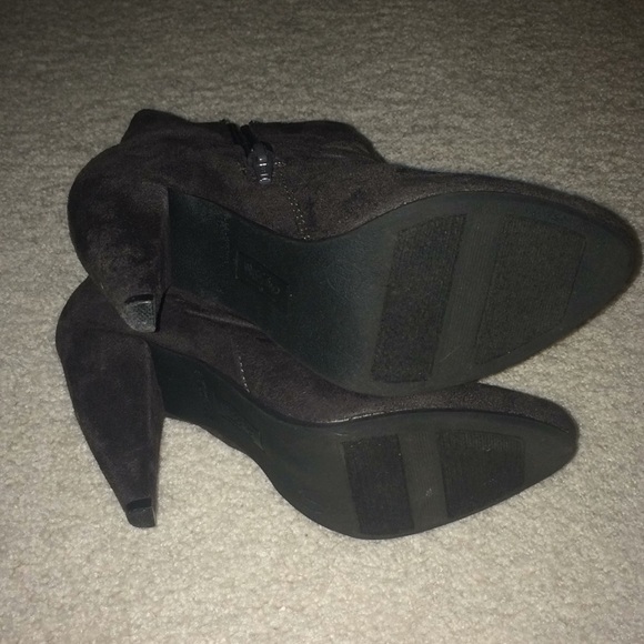 Grey suede booties with bow detail - Picture 2 of 4